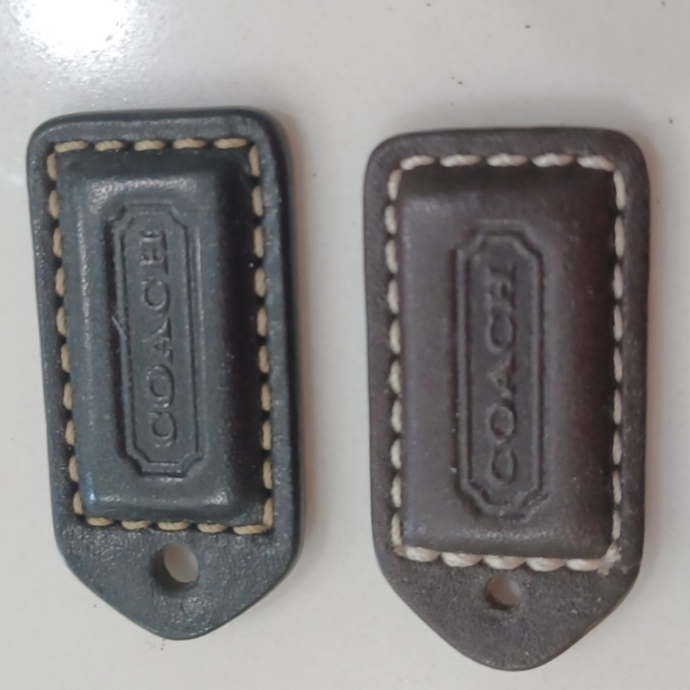 4 small Coach Hangtags - Picture 5 of 6